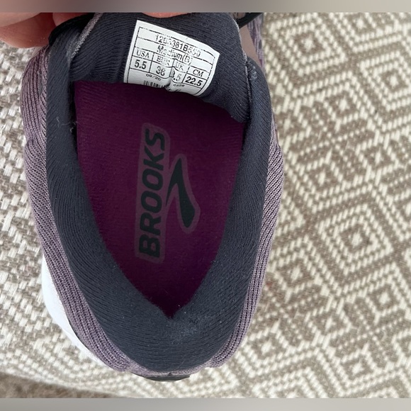 Brooks Women's Athletic Shoes Ghost- Purple and Gray - Picture 5 of 11